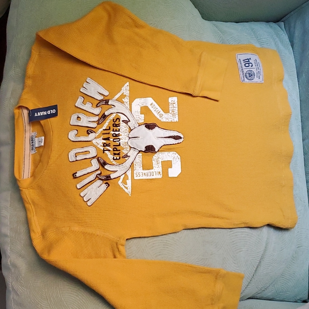 Boys waffle knit long sleeve shirt size S (6-7)